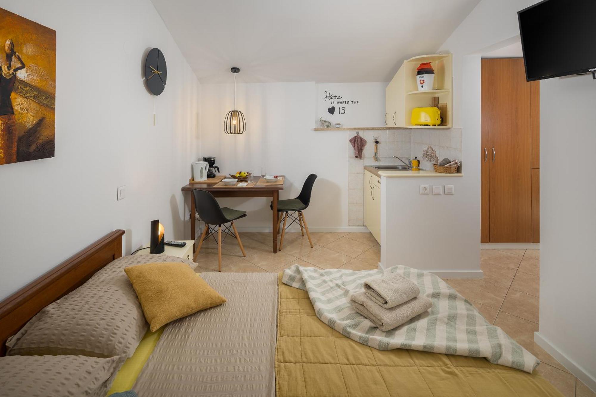 Guest House Ravnic Porec Ngoại thất bức ảnh