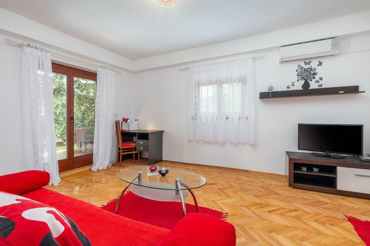 Guest House Ravnic Porec Ngoại thất bức ảnh