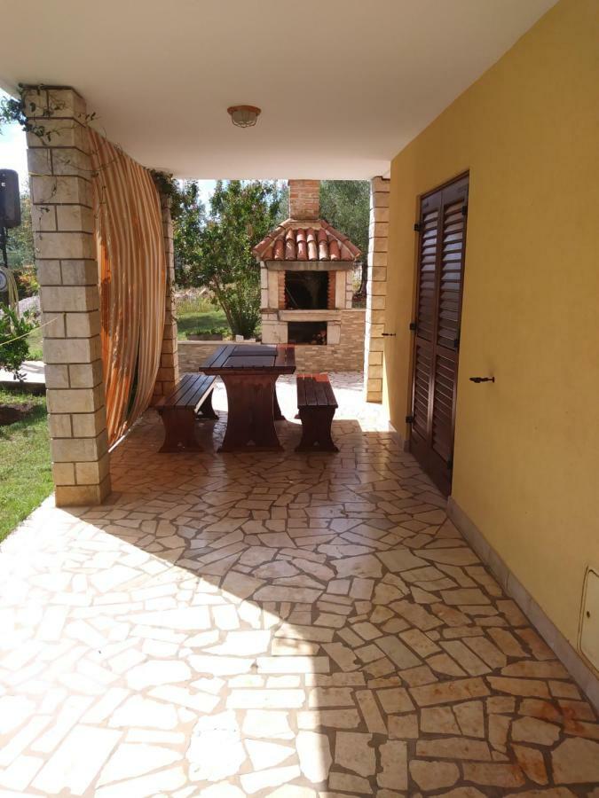Guest House Ravnic Porec Ngoại thất bức ảnh