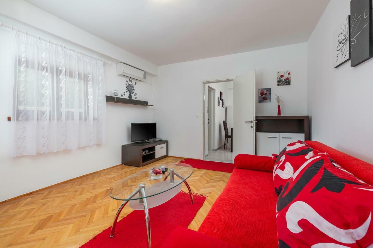 Guest House Ravnic Porec Ngoại thất bức ảnh